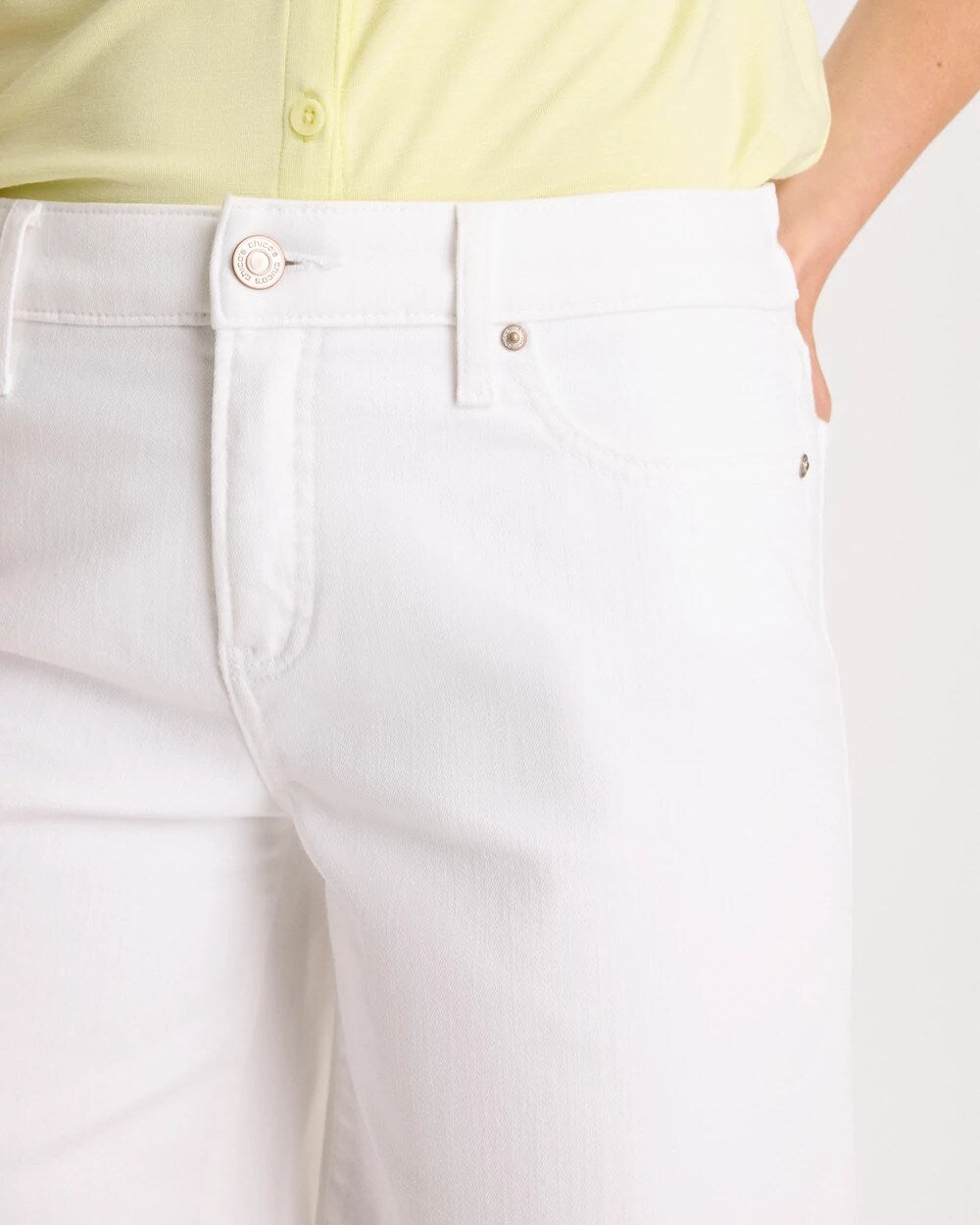 Chico's Trending | Girlfriend Slim White Jean Shorts