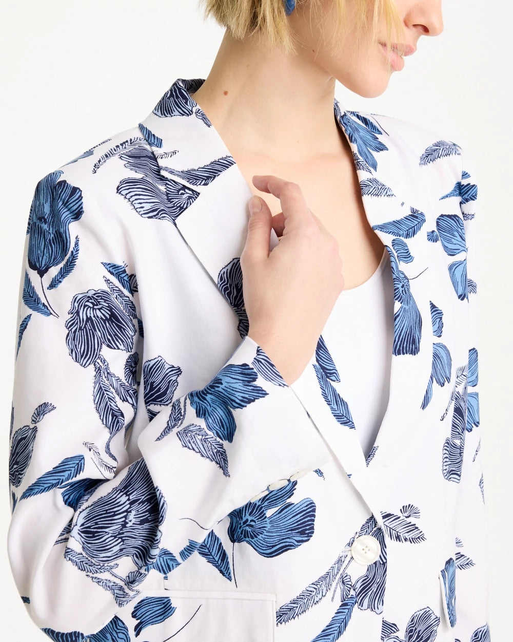 Chico's Value | Linen Printed Piped Boyfriend Blazer