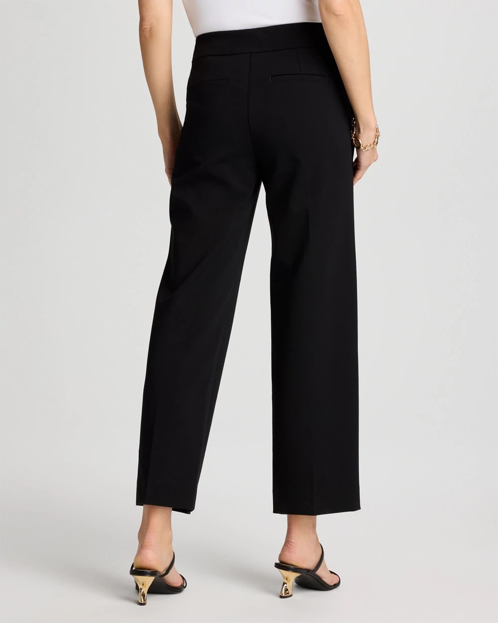 Chico's Customer Favorite | Juliet Lightweight Straight Crop Pants