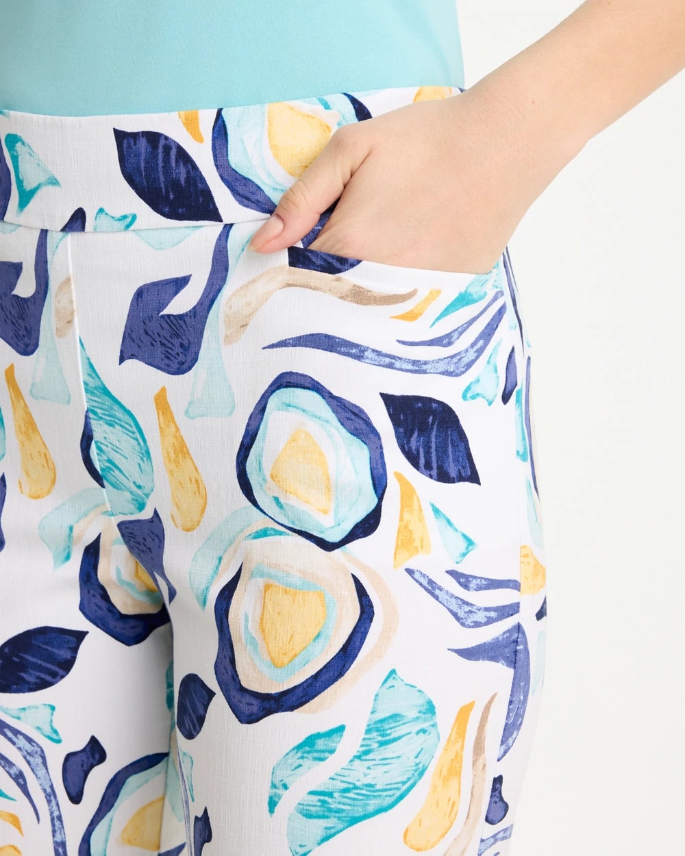 Chico's Essential | Brigitte™ Slim Handpainted Pull-On Capri
