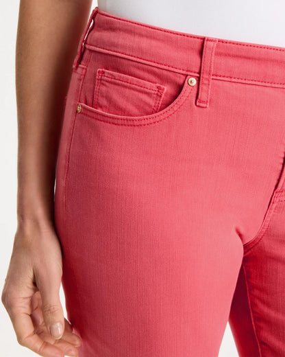 Chico's Exclusive | Girlfriend Slim Capri Jeans