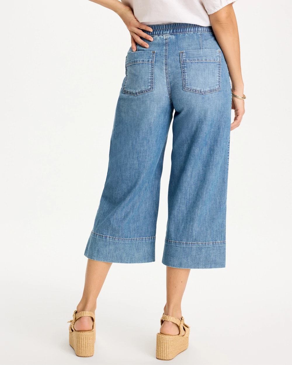 Chico's Customer Favorite | Lightweight Wide-Leg Capri Jeans
