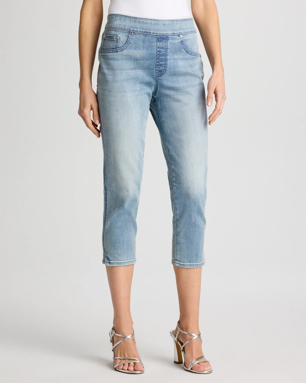 Chico's Quality | Pull-On Capri Jeans