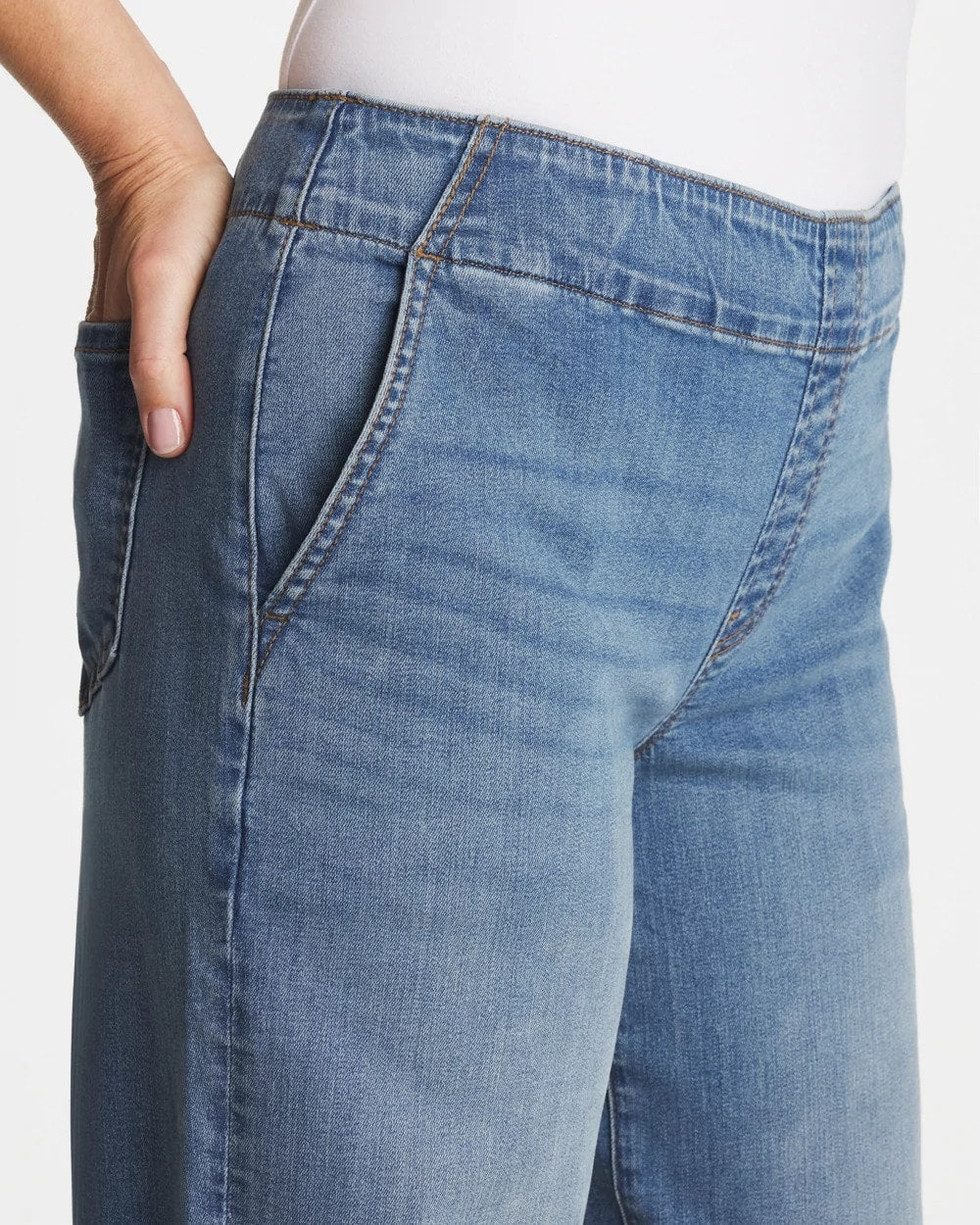 Chico's Classic | Pull-On Boyfriend Cropped Jeans