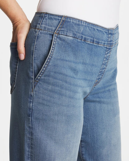 Chico's Classic | Pull-On Boyfriend Cropped Jeans