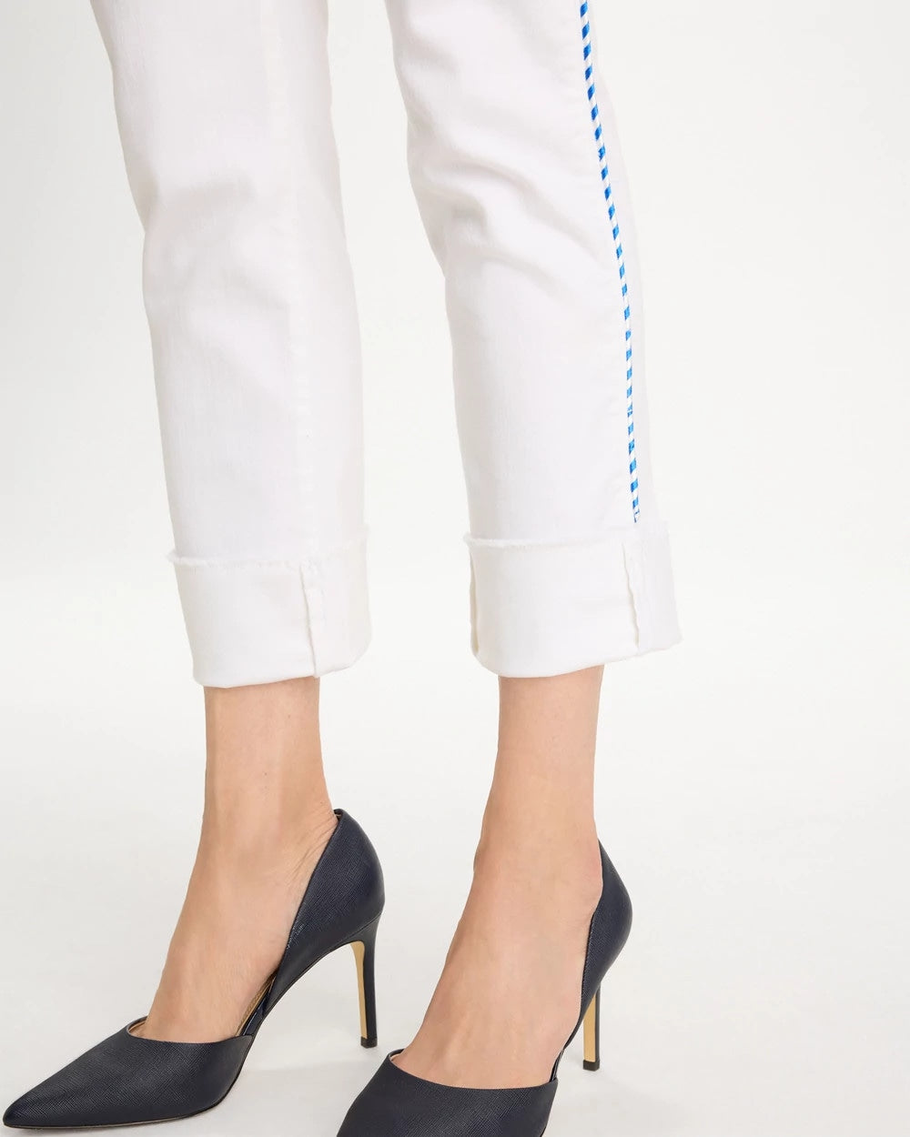 Chico's Customer Favorite | Girlfriend Roll Cuff Crop Jeans