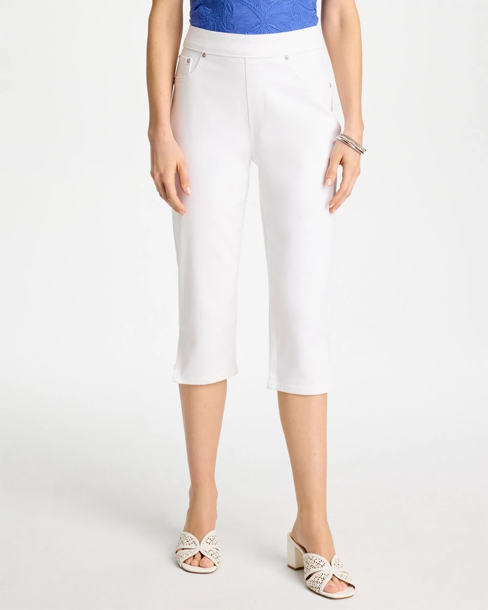 Chico's Signature | Pull-On Capri Jeans