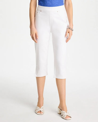 Chico's Signature | Pull-On Capri Jeans