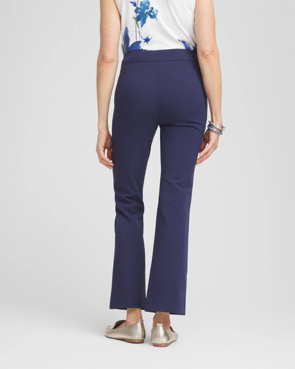 Chico's Classic | Lightweight Juliet Kick Flare Pants