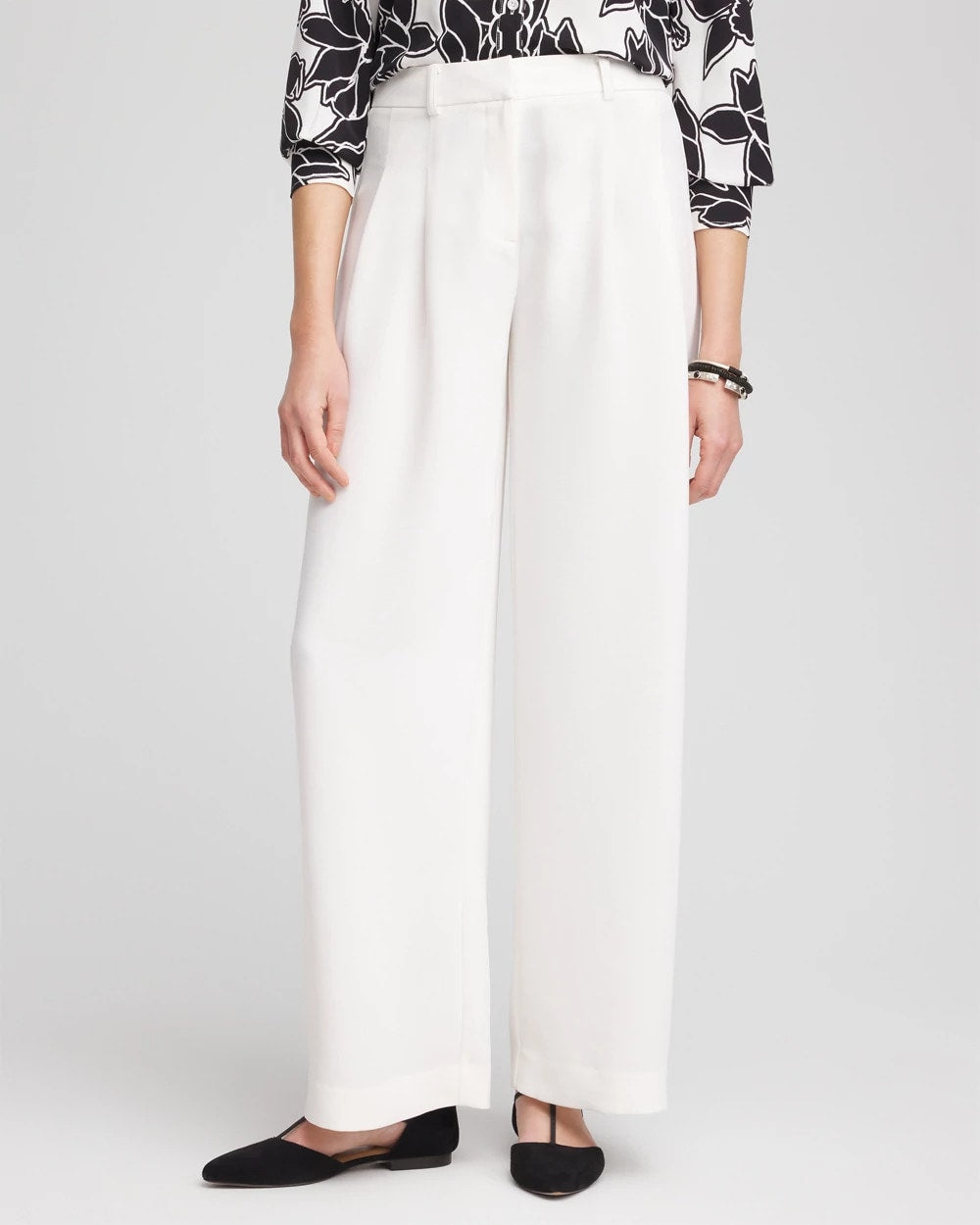 Chico's Everyday | Crepe Pleated Relaxed Pants