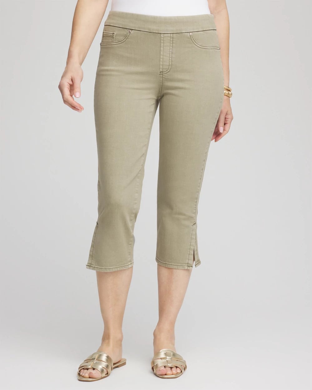 Chico's Top Pick | 19" Pull-on Capri Jeans
