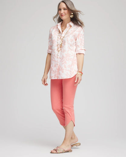Chico's Trending | Pull-On Dolphin-Hemmed Capri Jeans