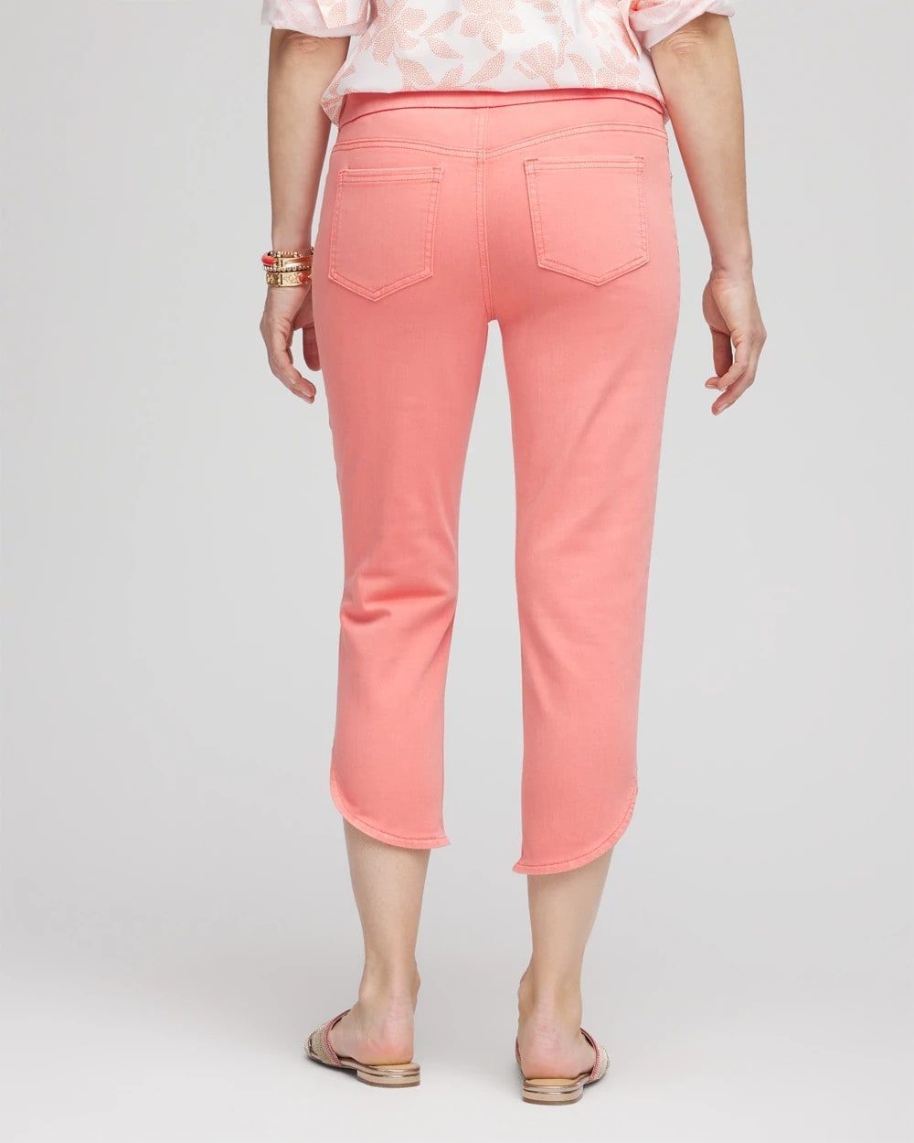 Chico's Trending | Pull-On Dolphin-Hemmed Capri Jeans