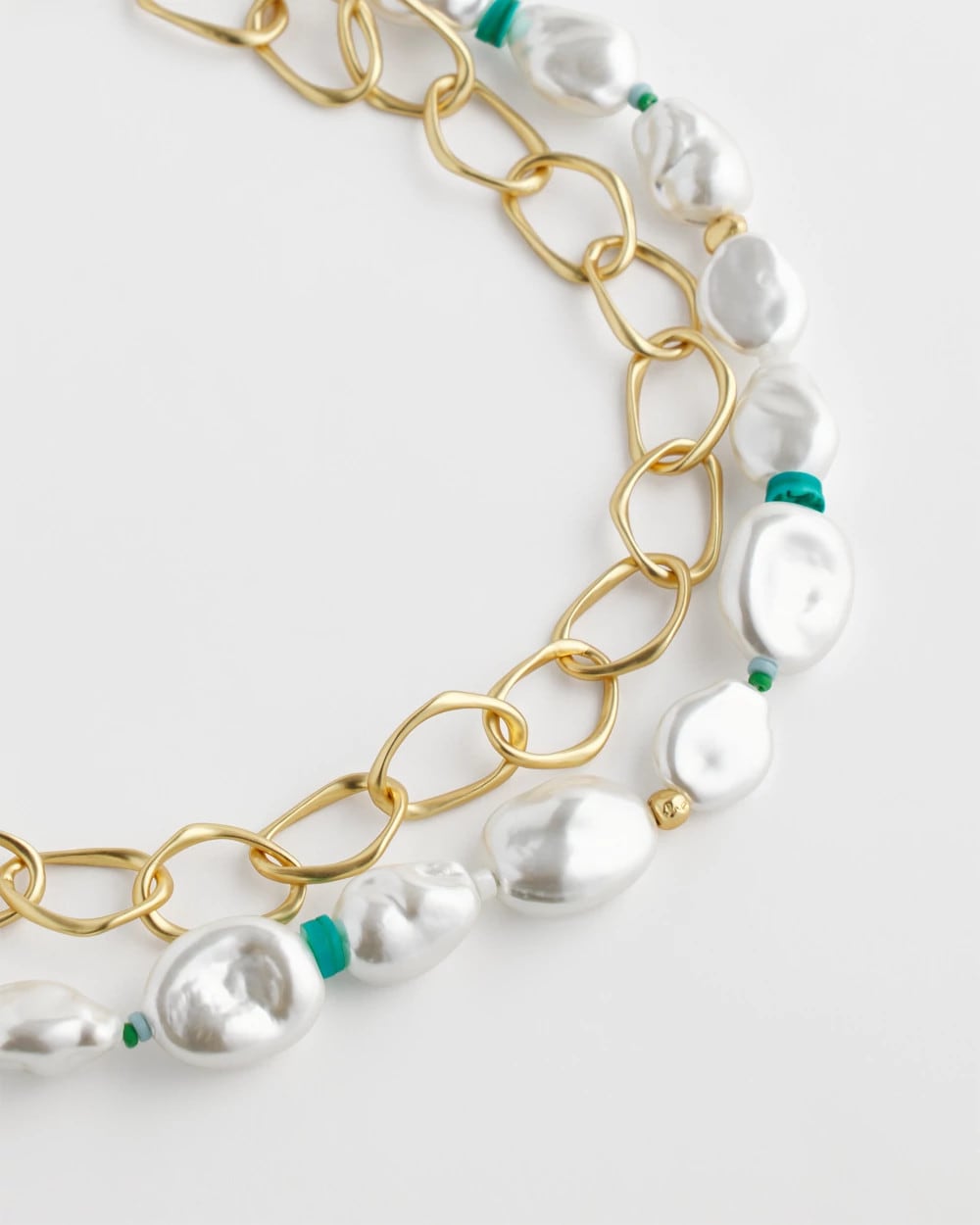 Chico's Popular | Pearlescent Goldtone Collar Necklace