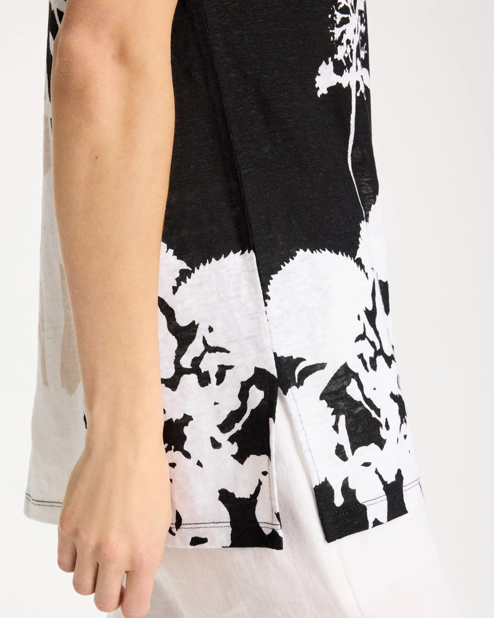 Chico's Deals | Linen Floral Seamed Tunic