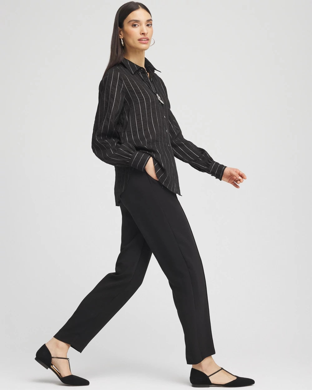 Chico's Trending | Crepe Side-Zip Tapered Ankle Pants